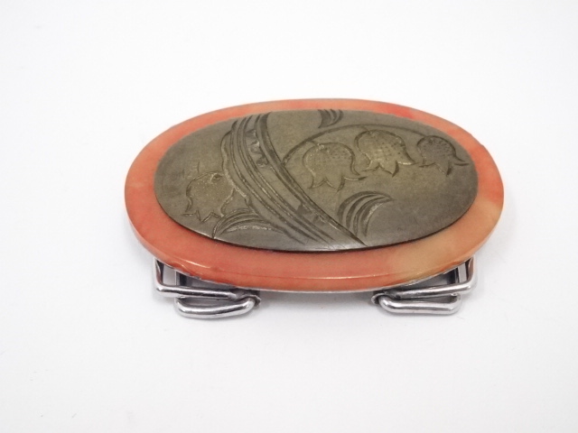 アンティーク着物 ] - 帯留 アンティーク 彫金竜胆柄楕円帯留 | ネット